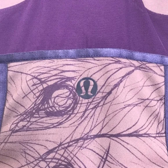 Lululemon Razorback - Picture 4 of 5